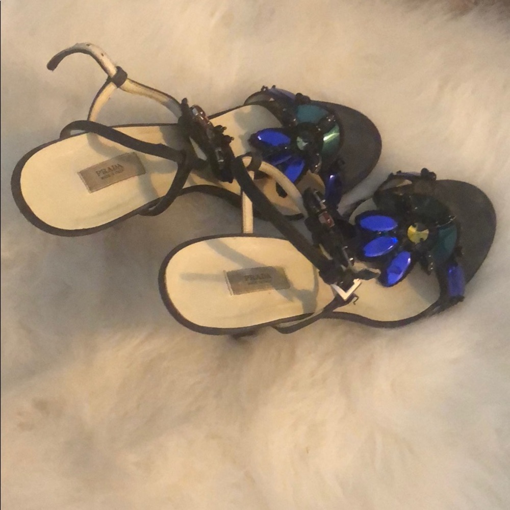 Shoes - Picture 2 of 2